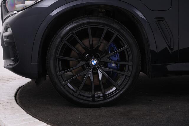 BMW X5 xDrive45e High Executive M-sport, All black! Luchtvering, Adaptief, Panoramadak, Apple Carplay