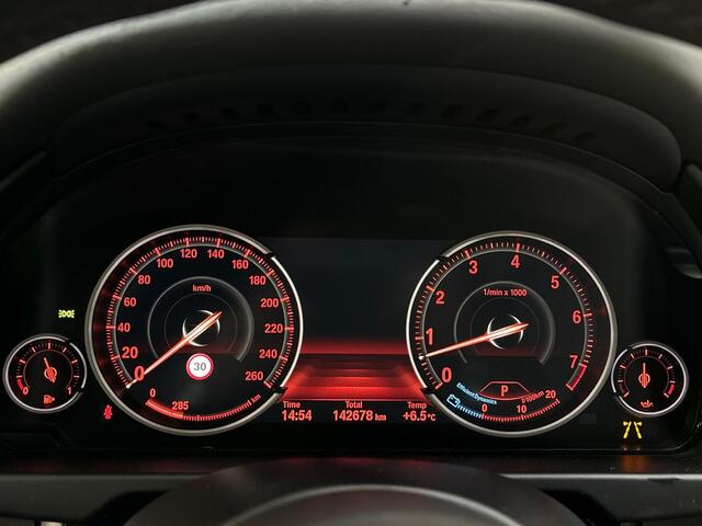 BMW X5 xDrive35i High Executive 7p. | M-Sport | Panoramadak | Trekhaak | NL auto | Historie aanwezig |