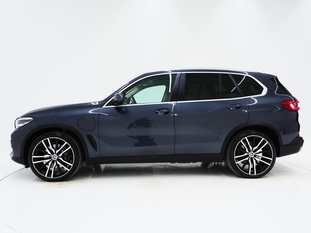 BMW X5 xDrive45e High Executive | Panoramadak | Luchtvering | Keyless | 360 | Memory | Sfeerverlichting | Carplay