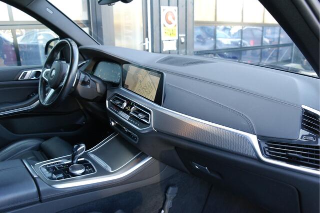 BMW X5 xDrive45e High Executive M-Pakket | Leder | Memory | Trekhaak | Carplay | 21"| NL-Auto