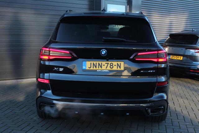 BMW X5 xDrive45e M-Sport Skylounge | Panoramadak | Soft Close | Mee sturende achteras | Adaptief| High Executive