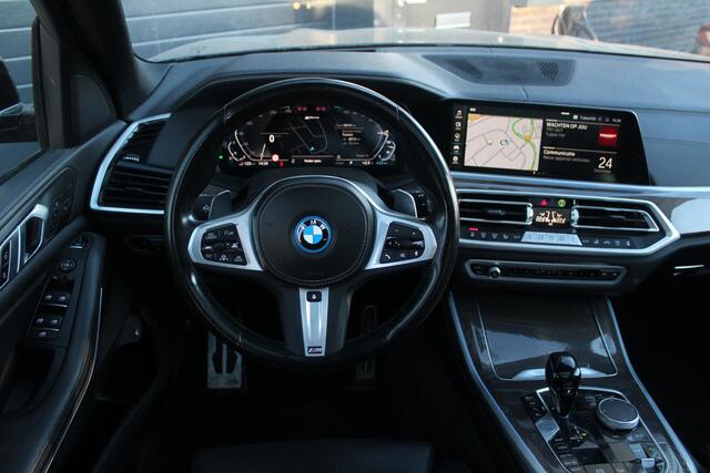 BMW X5 xDrive45e M-Sport Skylounge | Panoramadak | Soft Close | Mee sturende achteras | Adaptief| High Executive
