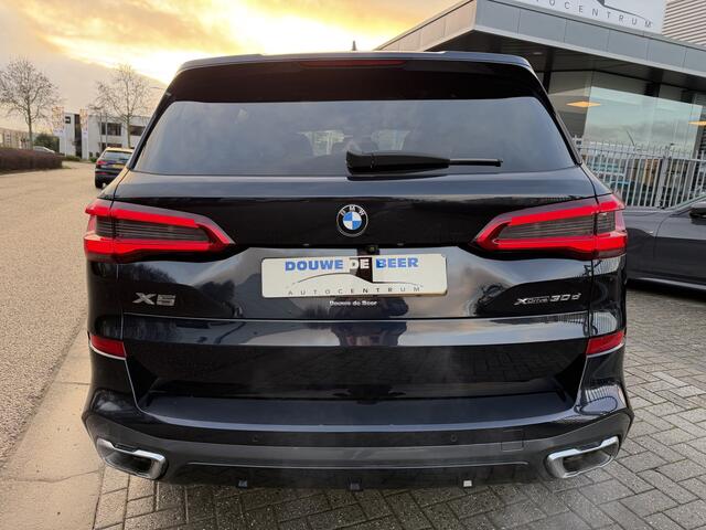 BMW X5 xDrive30d M-Sport Pano-Dak | Trekhaak | Soft Close | Standkachel | Standkachel