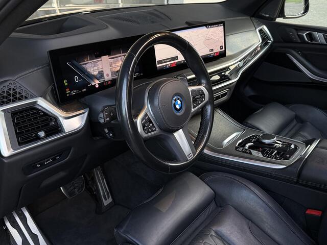 BMW X5 xDrive50e M SPORT PRO | PANORAMA | HARMAN KARDON | TREKHAAK | M STOELEN | ICONIC GLOW |