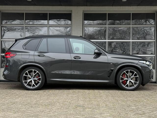 BMW X5 xDrive50e M SPORT PRO | PANORAMA | HARMAN KARDON | TREKHAAK | M STOELEN | ICONIC GLOW |