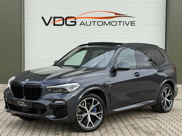 BMW X5 xDrive45e High Executive / M Sport / Pano / Head up / Sportzetels + Memory / 21" Y Spaak / Soft Close