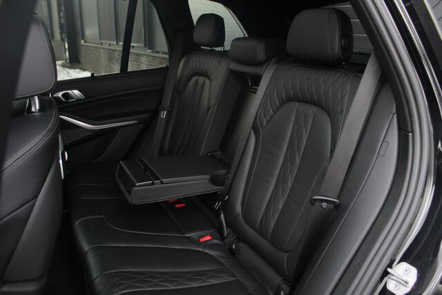 BMW X5 xDrive50e M-Sport Launch Edition | Sky Launch | Adaptief | 22 Inch | Comfort Stoelen | Bomvol