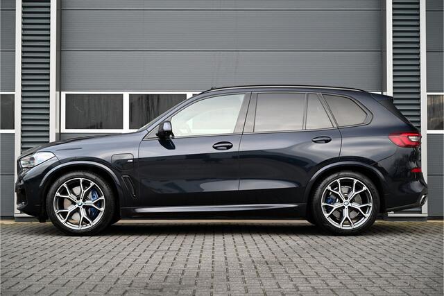 BMW X5 xDrive45e M-SPORT / SKYLOUNGE PANO / INDIVIDUAL / LASER / MASSAGE / SOFTCLOSE / HUD / 4WIELSTURING / TREKHAAK
