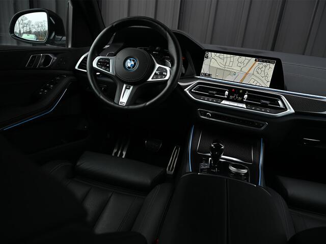 BMW X5 xDrive45e High Executive M Sport · Panoramadak · Bmw Laser Light · Driving Assistant Professional · Comfort Seats · Ambiance interieur · Head Up · Comfort access · M-Sport brake · Carbon inleg · Trekhaak