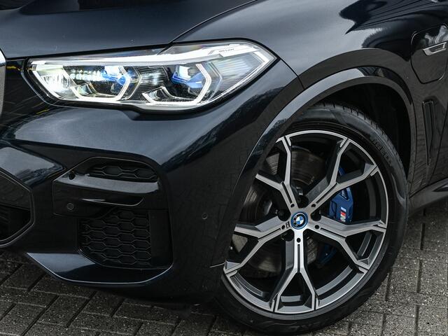 BMW X5 xDrive45e High Executive M Sport · Panoramadak · Bmw Laser Light · Driving Assistant Professional · Comfort Seats · Ambiance interieur · Head Up · Comfort access · M-Sport brake · Carbon inleg · Trekhaak