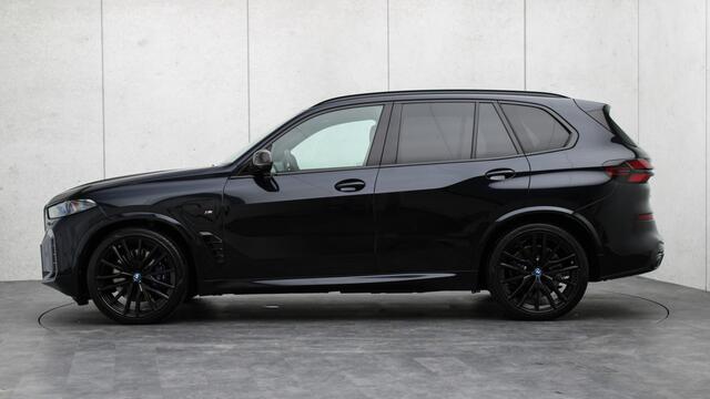 BMW X5 xDrive50e M-Sport Pro | Massage | Bowers & Wilkins | Sky Lounge | Soft-Close | Trekhaak | Stoelventilatie | Head-up