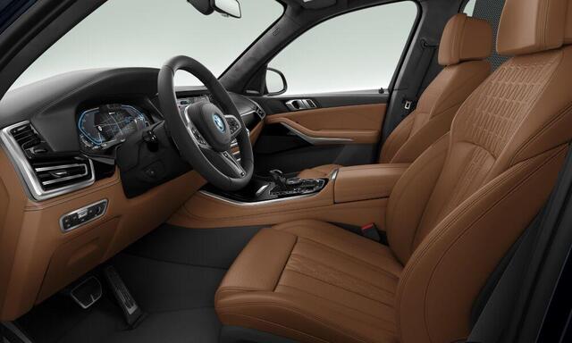 BMW X5 xDrive45e High Executive M Sport - Panoramadak - Trekhaak - Head up - Harman Kardon - Driving Assistant Professional - Warmte Comfort Pack - Comfortstoelen - Stoelventilatie - Getinte ruiten - Comfort Access -