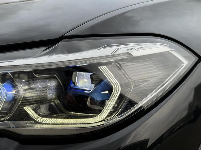 BMW X5 xDrive45e High Executive BOMVOL OPTIES| INDIVIDUAL| SOFTCLOSE| PANO| LASER LED| ALCANTARA HEMEL| HARMAN KARDON| DRIVING ASS. PROF| HEAD-UP| 360 CAMERA| ACHTERBANK VERWARMING| 22 INCH| STUURVERWARMING , ACHTERAS BESTURING| ETC...|