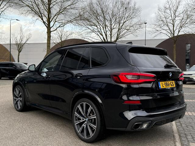 BMW X5 xDrive45e High Executive BOMVOL OPTIES| INDIVIDUAL| SOFTCLOSE| PANO| LASER LED| ALCANTARA HEMEL| HARMAN KARDON| DRIVING ASS. PROF| HEAD-UP| 360 CAMERA| ACHTERBANK VERWARMING| 22 INCH| STUURVERWARMING , ACHTERAS BESTURING| ETC...|
