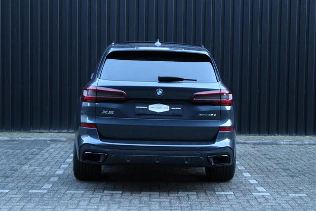 BMW X5 XDrive45e M SPORT PANO LASER HUD B&W CRYSTAL