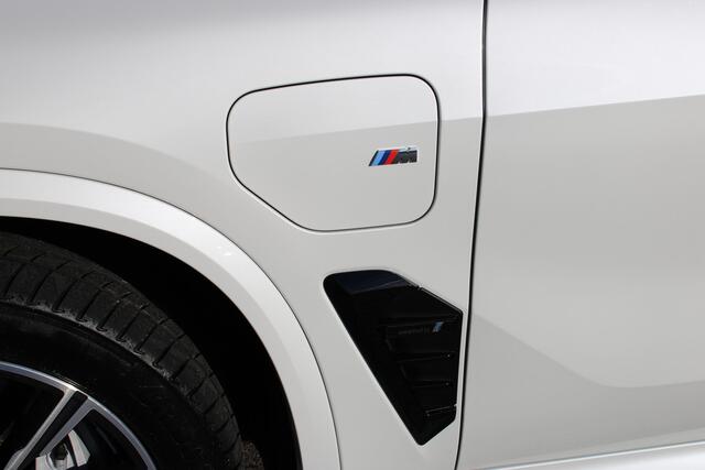 BMW X5 xDrive50e High Executive M Sport Automaat / Panoramadak / Trekhaak / Parking Assistant Professional / Adaptieve LED / Comfort Access / Gesture Control