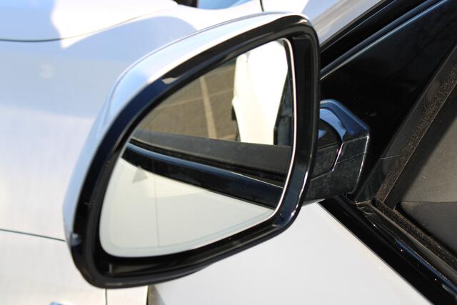 BMW X5 xDrive50e High Executive M Sport Automaat / Panoramadak / Trekhaak / Parking Assistant Professional / Adaptieve LED / Comfort Access / Gesture Control