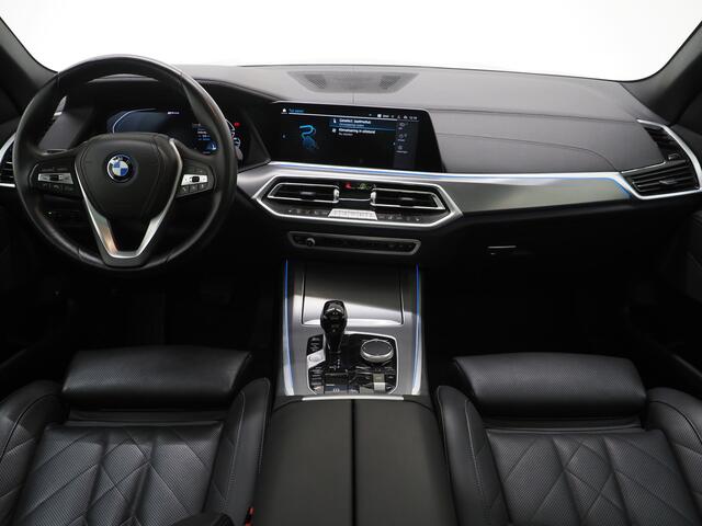 BMW X5 xDrive45e High Executive | Panoramadak | Luchtvering | Trekhaak | Camera | Adaptive Cruise | Carplay