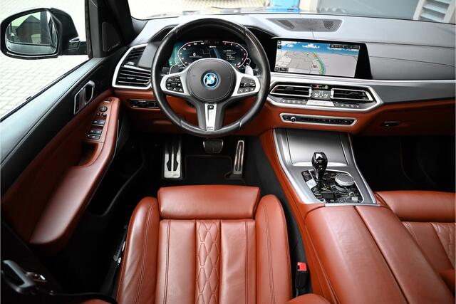 BMW X5 xDrive45e M-SPORT / SKYLOUNGE PANO / INDIVIDUAL / HUD / SOFTCLOSE / LASER / 4WIELSTURING / TREKHAAK / DRAVIT / BTW