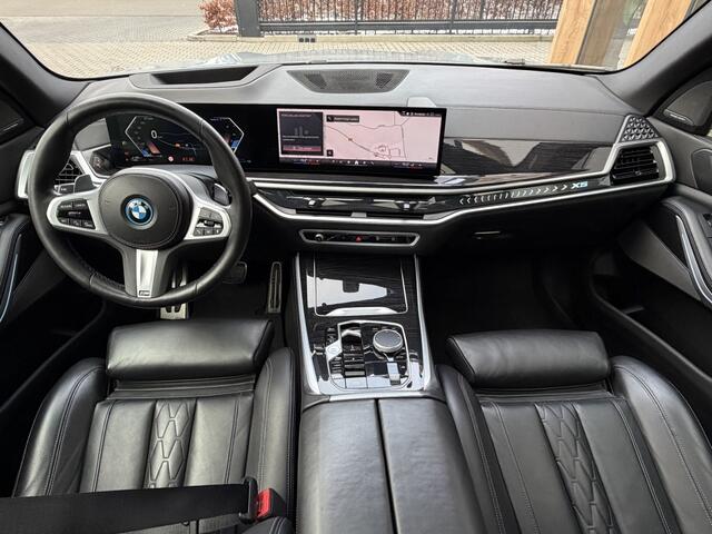 BMW X5 xDrive 50e M-Sport | Skylounge | Driving Assistant | 22 inch