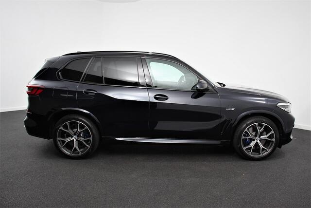 BMW X5 xDrive45e High Executive | M-Sport | Panorama Dak | Head-Up Display | Harman Kardon | 21 Inch Lichtmetalen Velgen | 360* Camera | Navigatie | Climate Control | Stoelverwarming