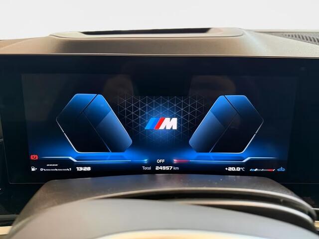 BMW X5 M60i xDrive M Sport 530 PK V8 ACC HEAD-UP PANORAMADAK STOELKOELING MASSAGE LUCHTVERING TREKHAAK