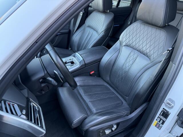 BMW X5 xDrive45e M-Sport Pano Trekhaak Stoelk. Softcl. Swarovski