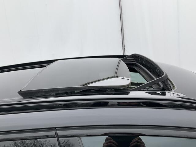 BMW X5 xDrive40i High Executive M-Sport Trekhaak HUD Pano B&W Luchtvering Stoelverw+Ventilatie Leer BOMVOL!