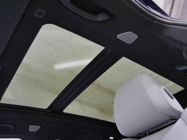 BMW X5 xDrive50e | M-Pro | 22" | Bowers & Wilkins | Sky Lounge | Trekhaak | Soft close | Co Pilot