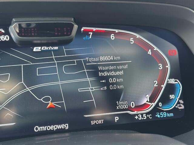 BMW X5 xDrive45e High Executive M-Schaalstoel | Autopilot | Panodak | Head up | Keyless