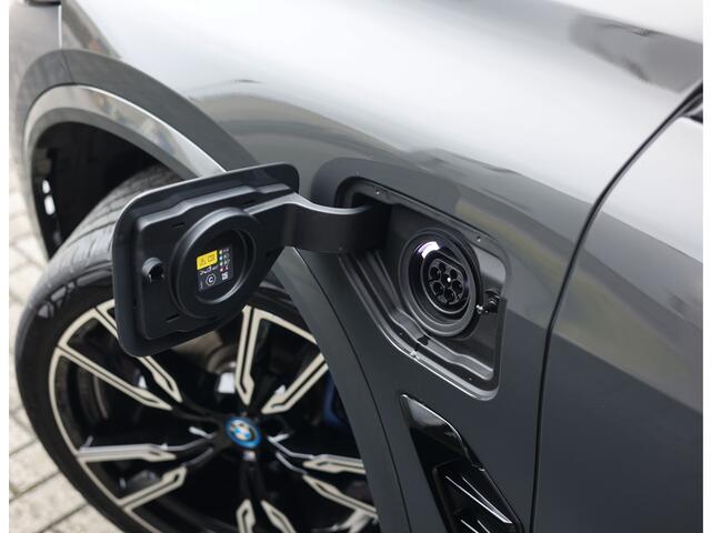 BMW X5 50e xDrive | Skylounge - Trekhaak - HUD