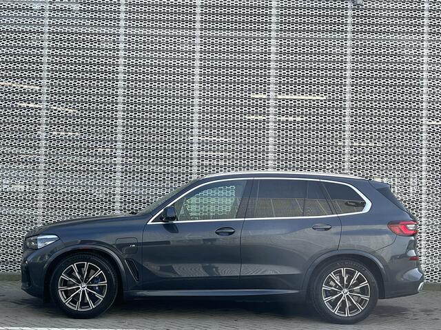 BMW X5 xDrive45e High Executive / Pano / Head-up / Navi / Carplay / 360 Camera / Parkeersensoren V+A / Leder / Zwenkbare trekhaak /