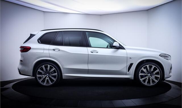 BMW X5 40iA M-SPORT High Executive PANO | VERNASCA LEDER | 22"LMV | CAMERA | CARPLAY