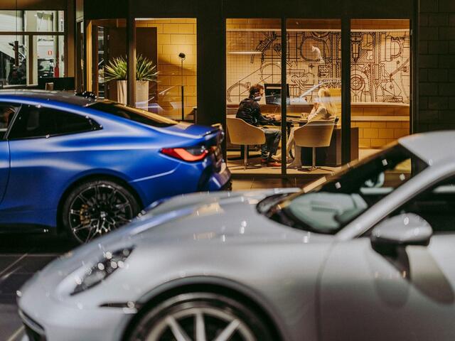 BMW X5 M Competition, Sonderlackierung, pano Sky Lounge, H/K, carbon, Merino, memory, sp.uitlaat, privacy