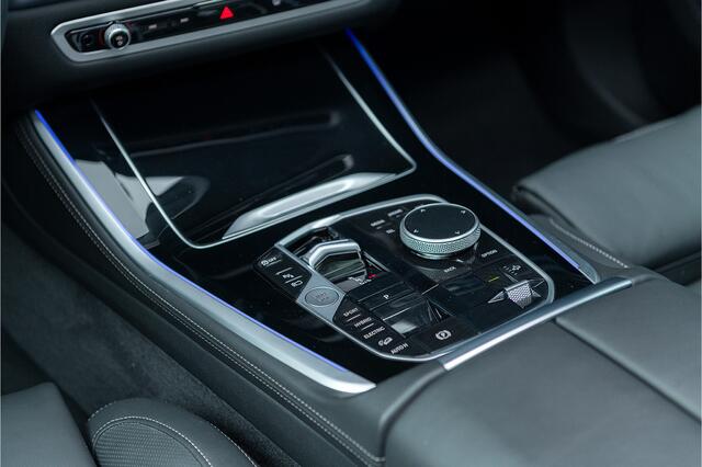 BMW X5 xDrive50e LCI M-sport Pro ACC Pano M Seats Achterasb. Stoelvent Head Up 360 HarmanK Trekhaak