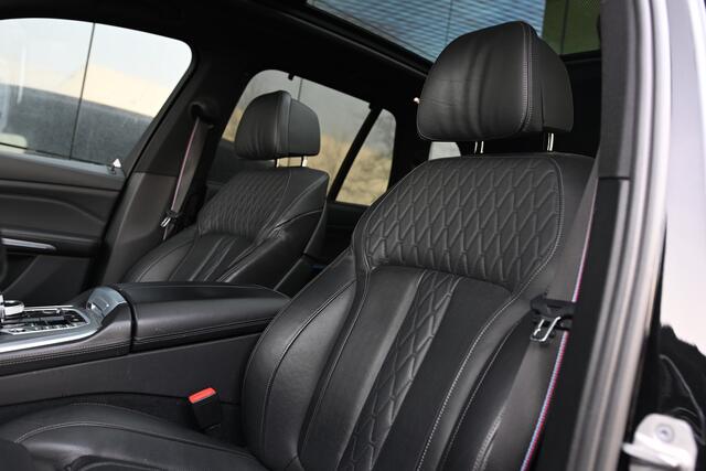 BMW X5 xDrive45e High Executive M-sport Automaat / Panorama-Glasdak Sky Lounge / Harman Kardon / Active Steering / Stoelventilatie /