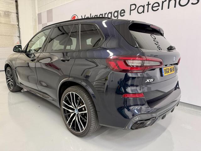 BMW X5 xDrive45e M-Sport Pano / 22 inch / HUD / 360 / Laser / Trekhaak / Vol!