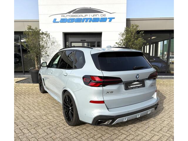 BMW X5 50e xDrive M-Sport | Pano | Soft Close | Trekhaak | Skylounge