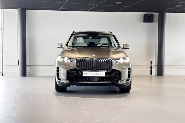 BMW X5 xDrive50e | M Sport Pro | Glazen Panoramadak | Harman Kardon | Trekhaak |