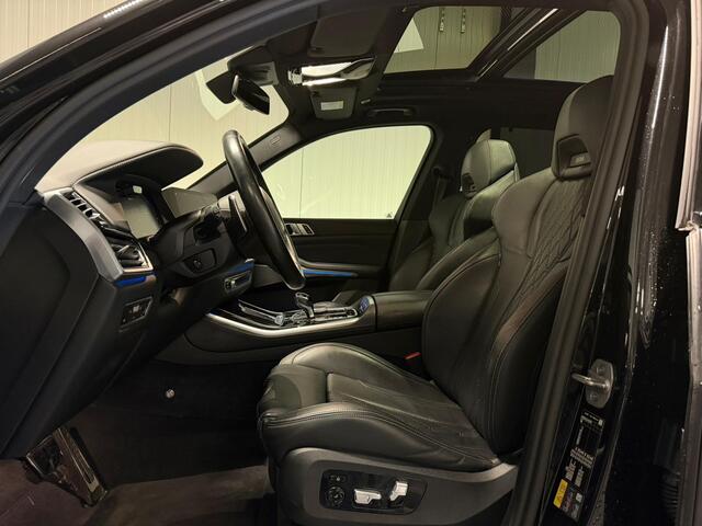 BMW X5 xDrive45e High Executive M Sport Panodak Skylounge HUD M Stoelen Trekhaak ACC Laserled Origineel NL Auto Dealer Onderhouden