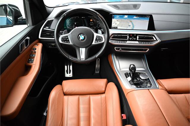 BMW X5 xDrive45e M-SPORT / HEAD UP DISPLAY / LEDER / MEMORY / CAMERA / ACC / STOELVERWARMING / 22"