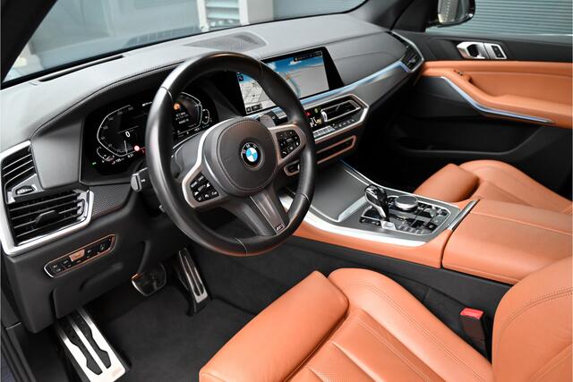 BMW X5 xDrive45e M-SPORT / HEAD UP DISPLAY / LEDER / MEMORY / CAMERA / ACC / STOELVERWARMING / 22"