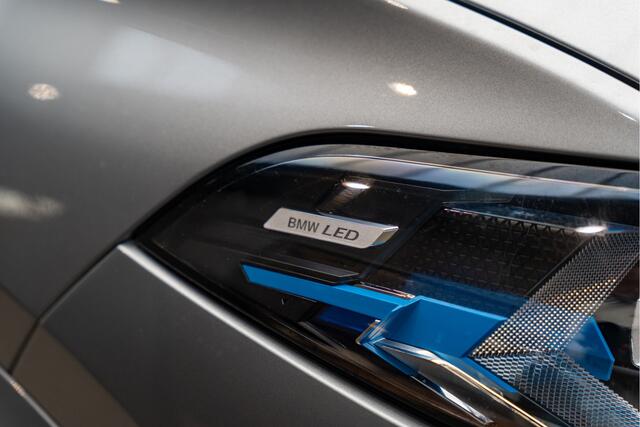 BMW X5 xDrive50e M-Sport Pakket Sportuitlaat X5 50e Luchtvering Pano