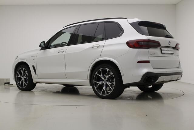 BMW X5 xDrive45e M-Sport | 21" | Panorama | Harman Kardon | Trekhaak | Soft Close | Driving Assistant Professional