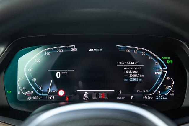 BMW X5 xDrive45e High Executive M PAKKET / BRUIN LEER / DIAMAND POOK / STOEL VERWARMING / CAMERA