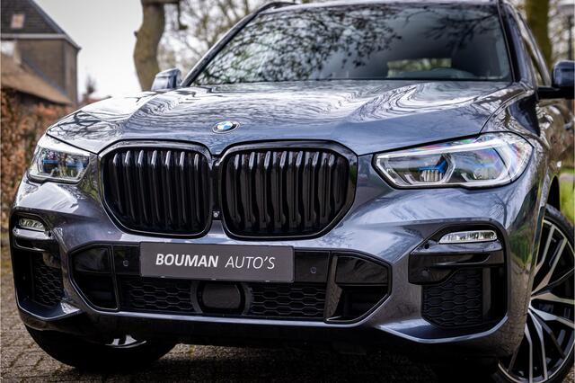 BMW X5 xDrive45e M Sport Sky Lounge Laser Soft Close 22" Vierwielbesturing Harman Kardon