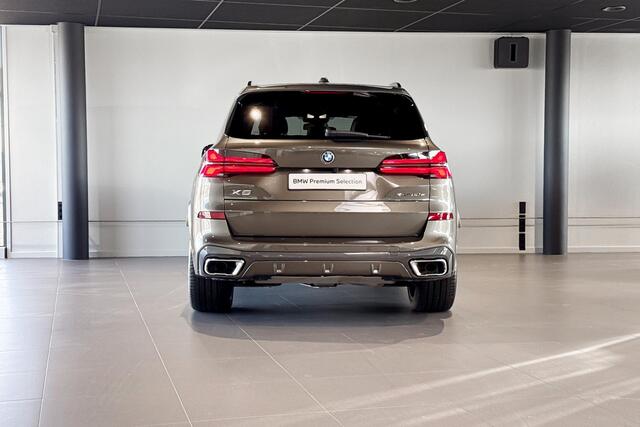 BMW X5 xDrive50e | M Sport | Glazen Panoramadak | Harman Kardon | Soft-close | Trekhaak |