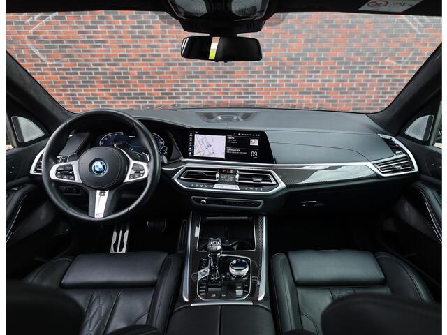 BMW X5 45e xDrive | SkyLounge - Trekhaak - B&W