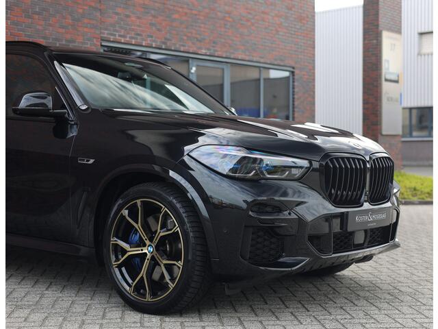 BMW X5 45e xDrive | SkyLounge - Trekhaak - B&W