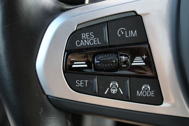 BMW X5 xDrive45e High Executive M Sport Automaat / Trekhaak / Panoramadak / Comfortstoelen / Comfort Access / Adaptieve LED / Parking Assistant Plus